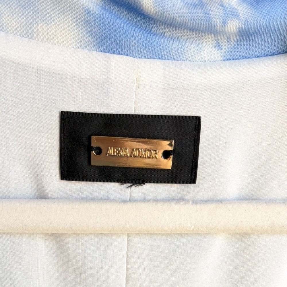 Alexia Admor Kacey Draped Blue and White Maxi Dress V Neck Dolman Sleeve - Picture 3 of 5